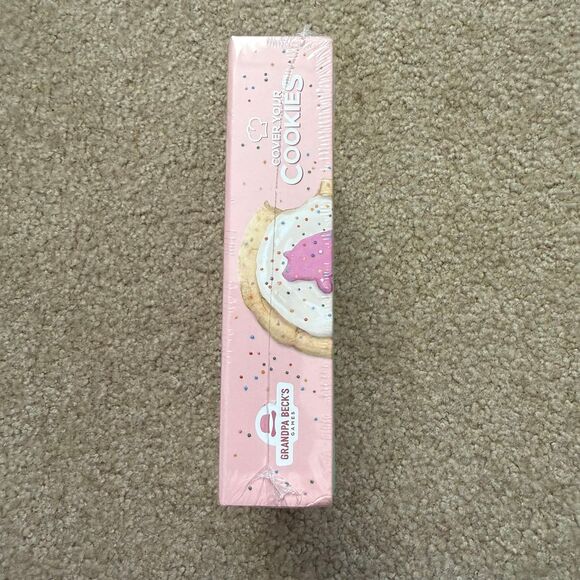 Cover Your Cookies Featuring crumbl Grandpa Beck's Card Game NEW NWT Gift - Picture 2 of 7